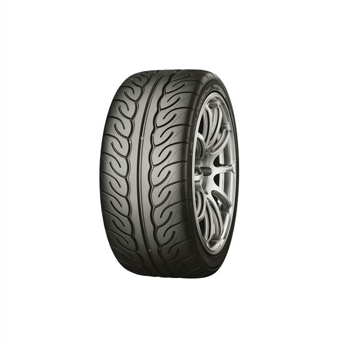 245/40R18 AD08R